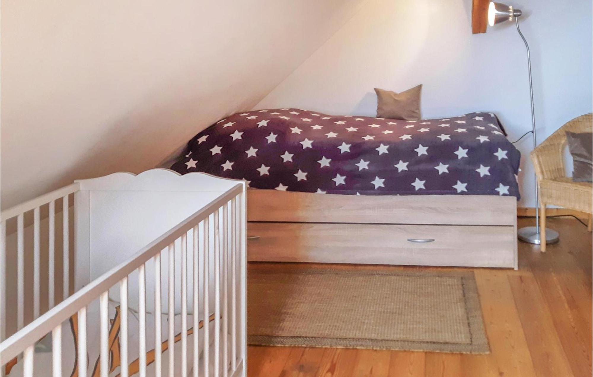 Nice Home In Neu Zauche Ot Caminche With Wifi Caminchen Bagian luar foto