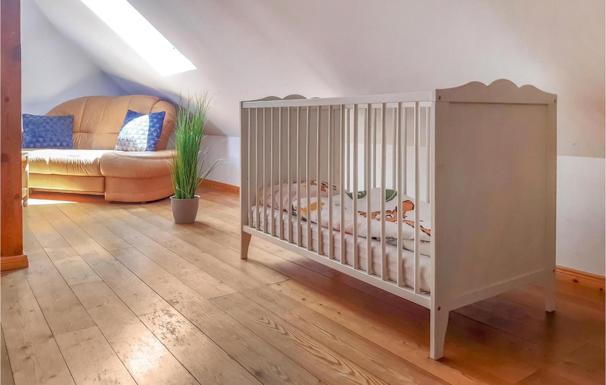 Nice Home In Neu Zauche Ot Caminche With Wifi Caminchen Bagian luar foto