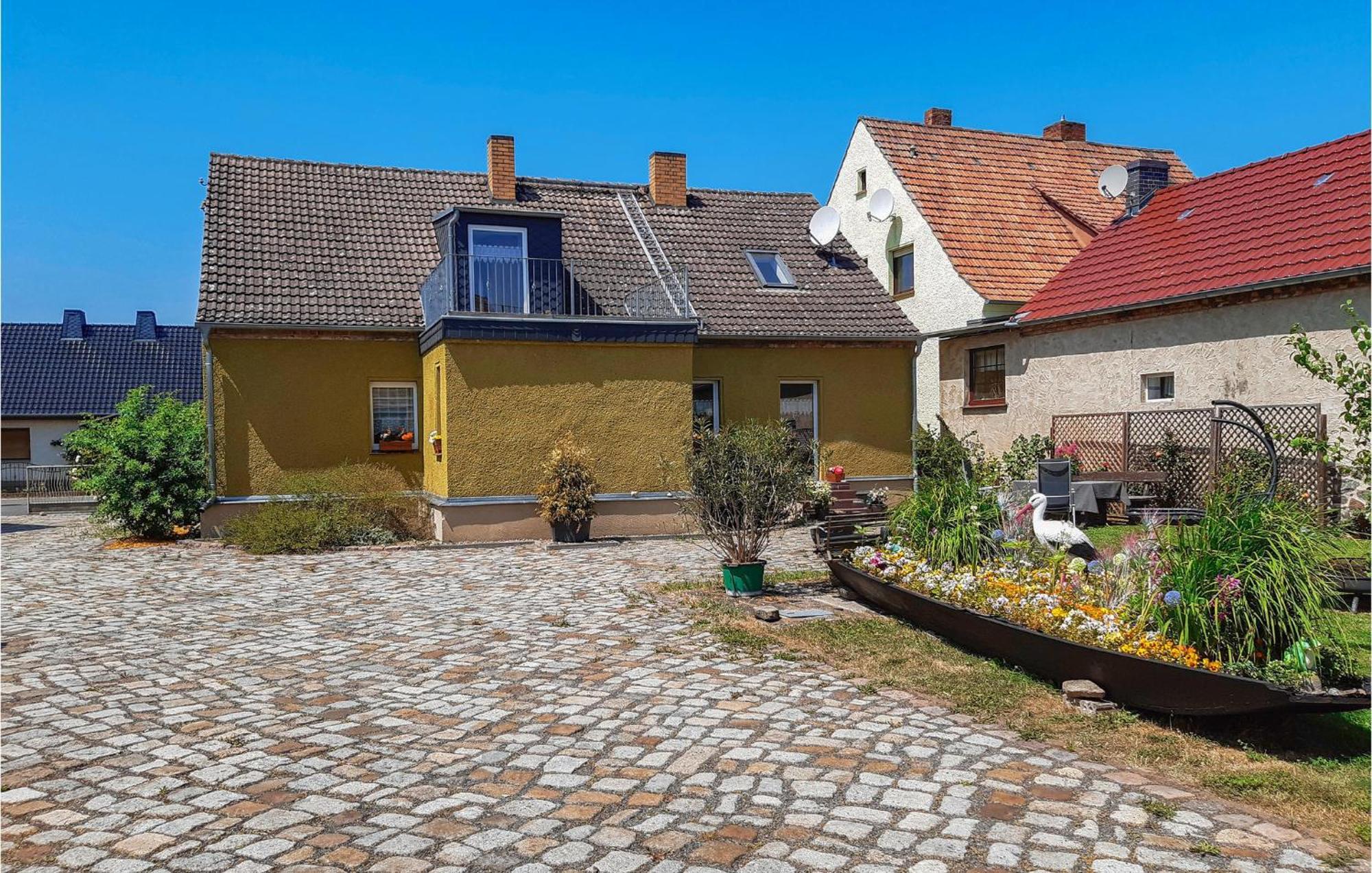 Nice Home In Neu Zauche Ot Caminche With Wifi Caminchen Bagian luar foto